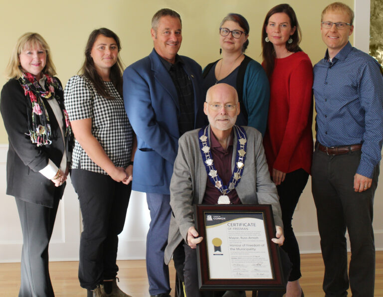 Comox mayor Russ Arnott receives Freedom of the Town